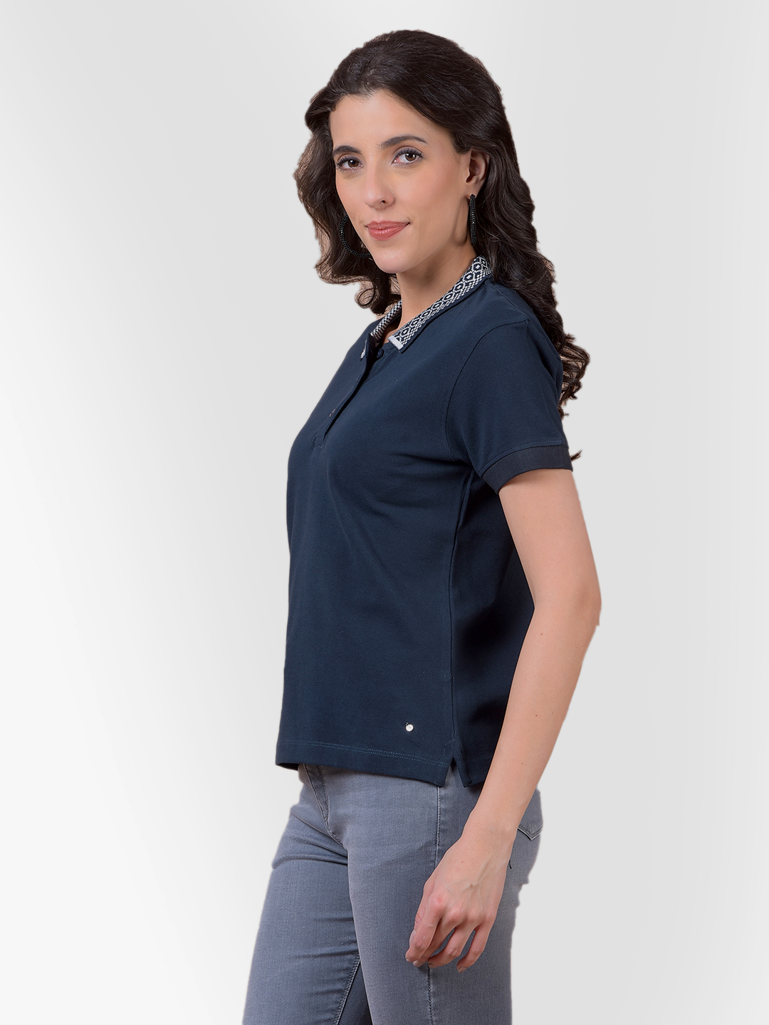 Numero Uno Women Charcoal Polo Neck T-Shirt With Printed Collar